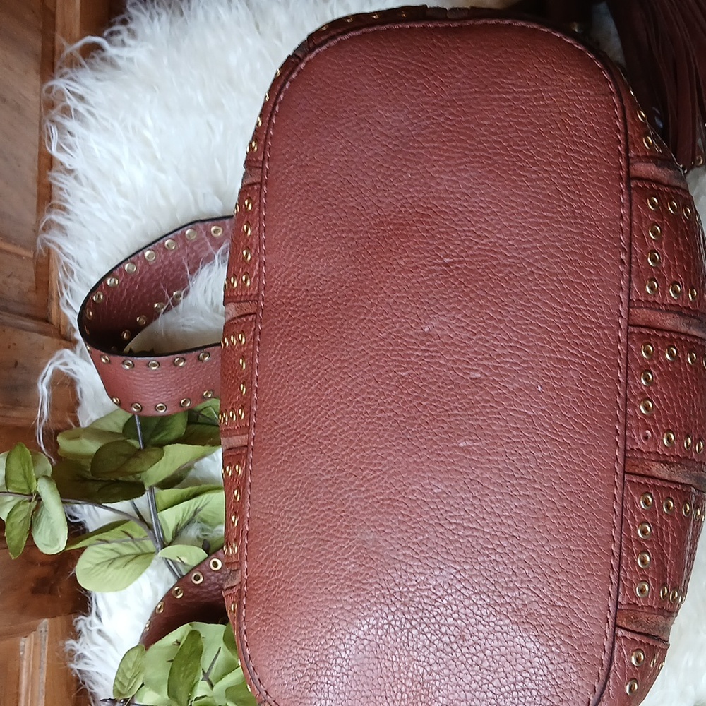 MICHAEL KORS CROSSBODY REDUCED FOR QUICK SALE - Picture 9 of 17